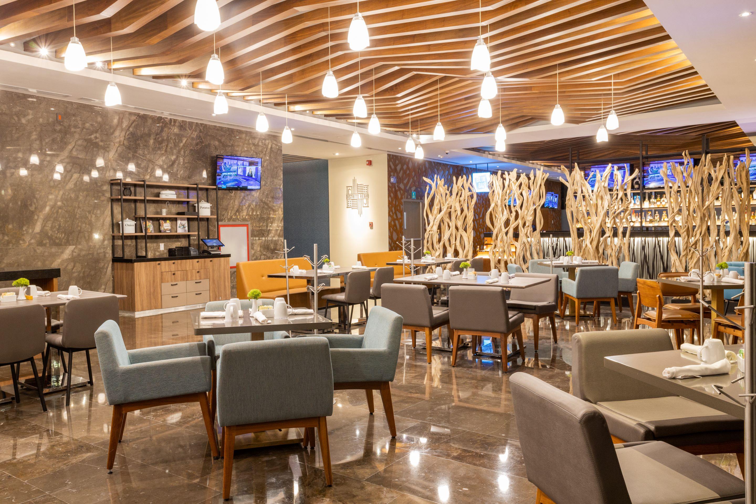 卡米诺里尔蒙特雷时尚大道酒店 San Pedro Garza Garcia 外观 照片 The lounge at the airport