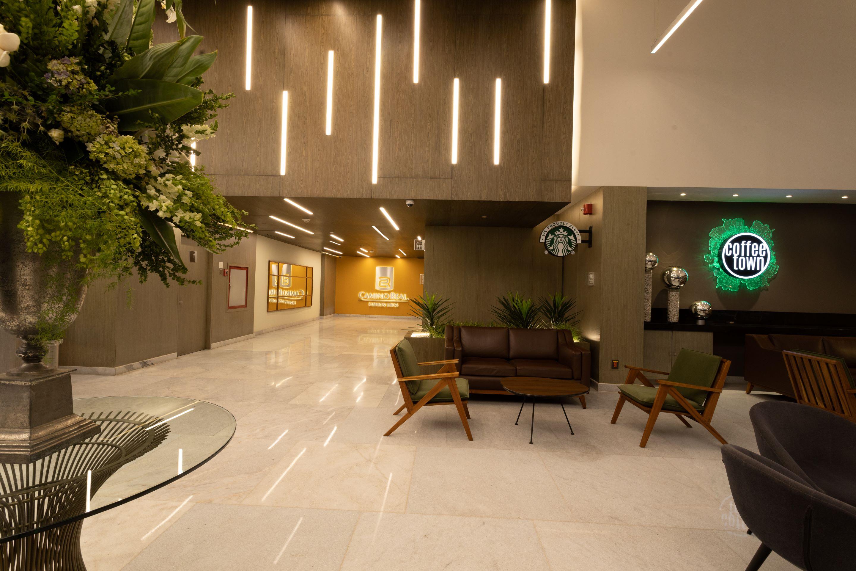 卡米诺里尔蒙特雷时尚大道酒店 San Pedro Garza Garcia 外观 照片 The lobby of the Center for the Arts